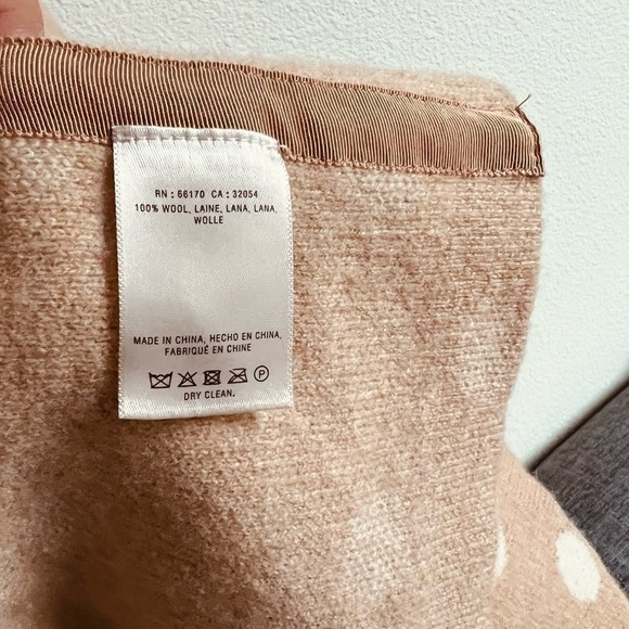 anthropologie Field Flower Dottie hooded Polka Dot sweater. Wool 100%. - Picture 8 of 10